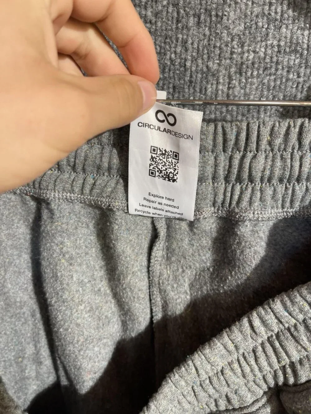The North Face Shorts Womens XL Gray Fleece Sweat Elastic Waist Pockets Lounge